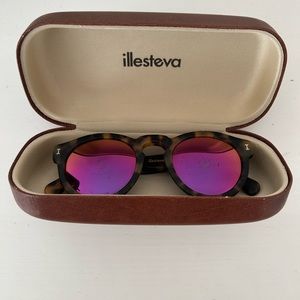 ILLESTEVA Leonard Tortoise Sunglasses with Colored Lens